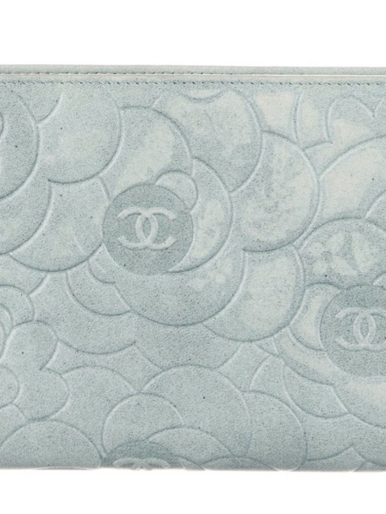 CHANEL Blue Camellia Wallet - Picture 3 of 5